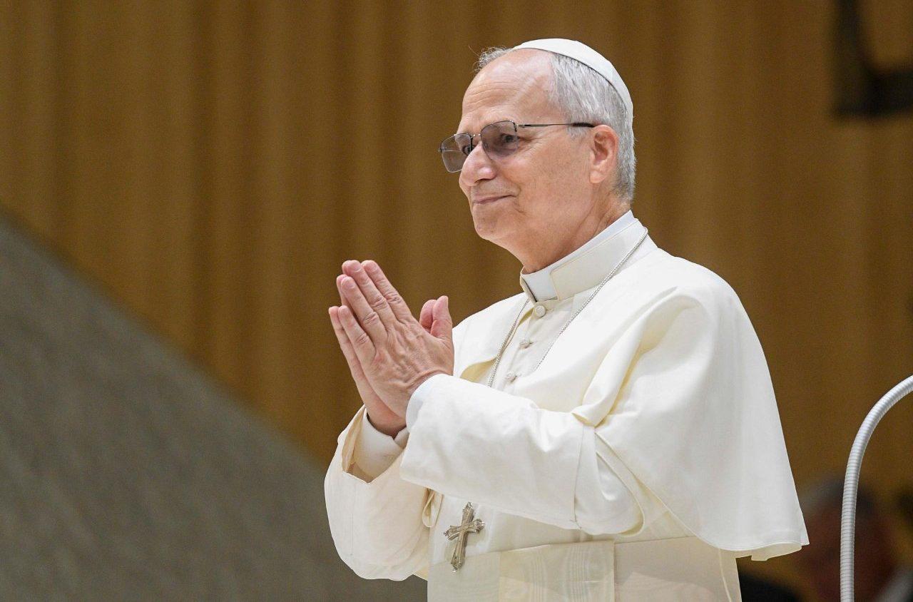 León XIV convoca para hoy un día de oración y ayuno por la paz