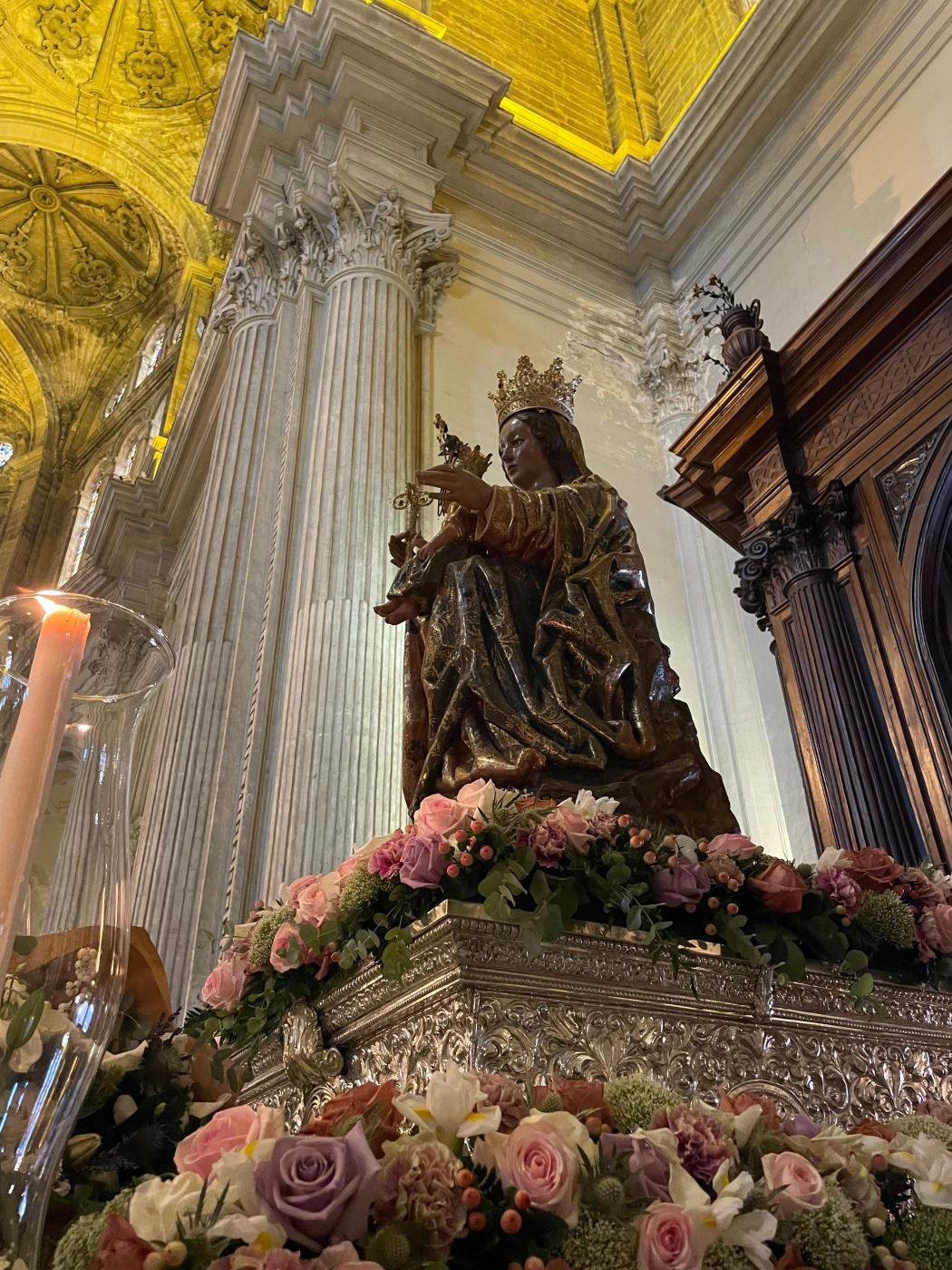Bajada de Santa María de la Victoria a la Catedral