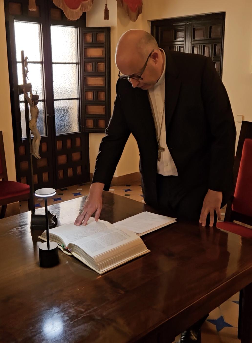 Jura y profesión de fe de D. José Antonio antes de su toma de posesión