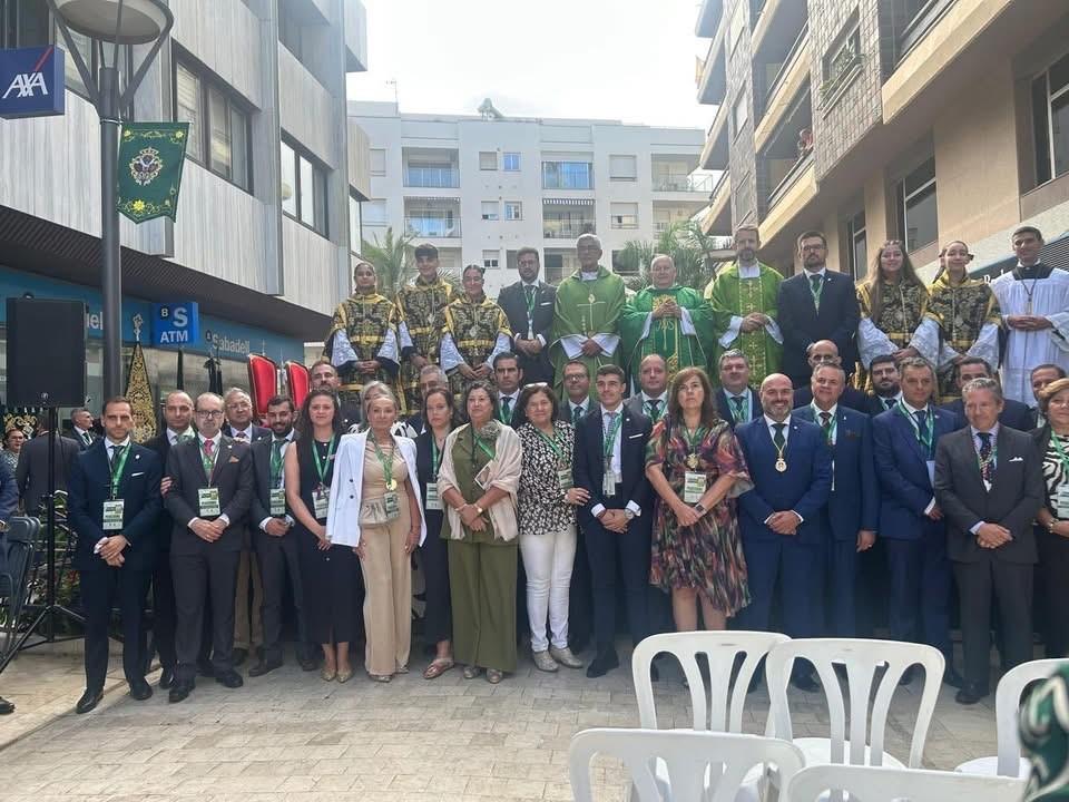 Estepona acogió a más de 500 hermanos de la Veracruz de España