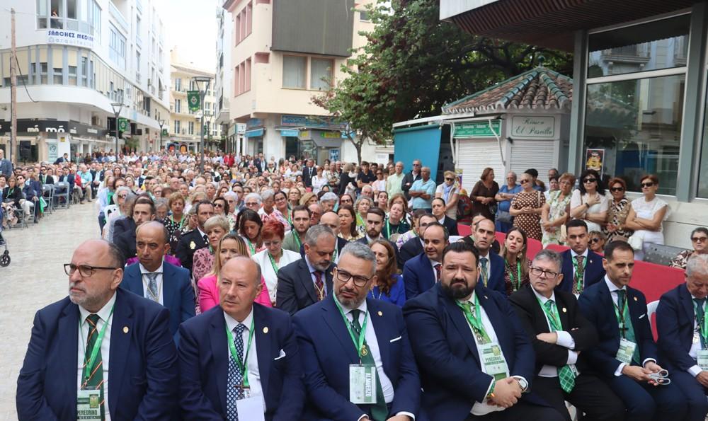 Estepona acogió a más de 500 hermanos de la Veracruz de España