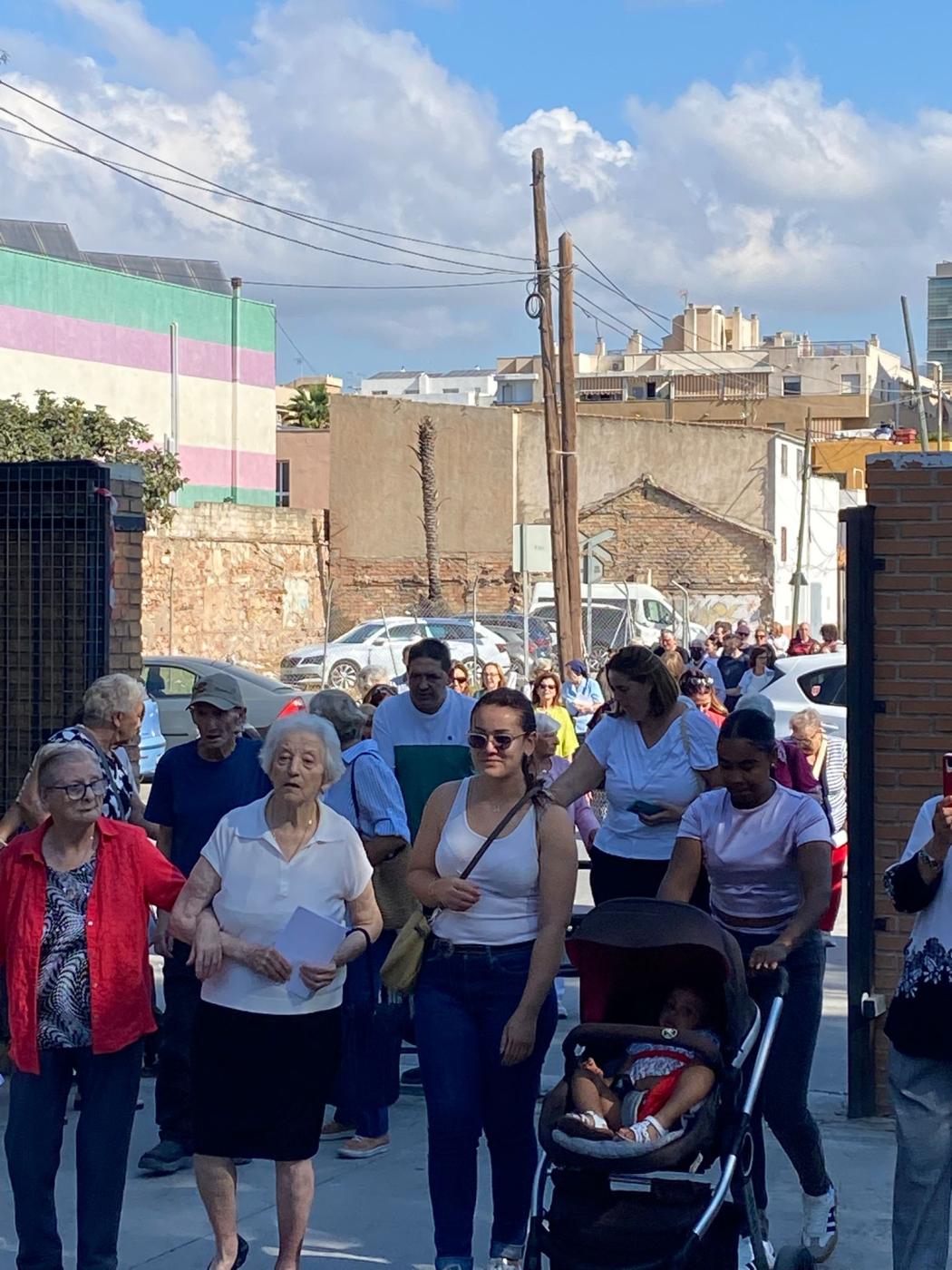 Los centros de Cáritas peregrinan unidos por la esperanza