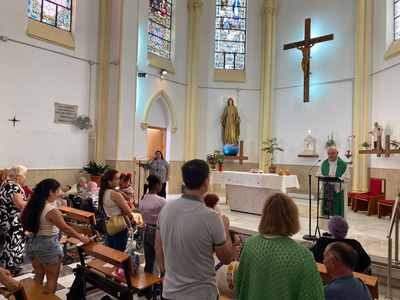 Los centros de Cáritas peregrinan unidos por la esperanza