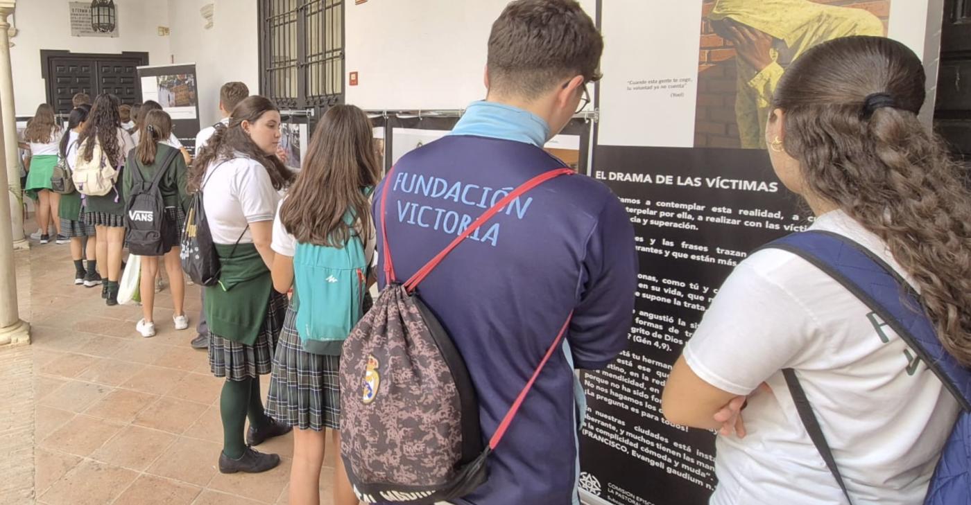 Último día para visitar la exposición sobre la trata de personas