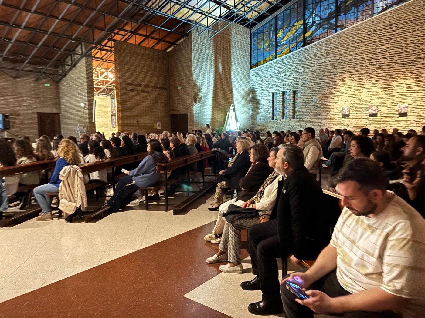 Los Músicos Católicos hicieron vibrar a los participantes en la vigilia de música y oración por la paz