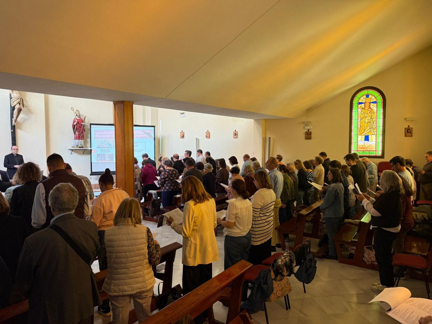 Los ministros extraordinarios de la comunión concluyen su formación