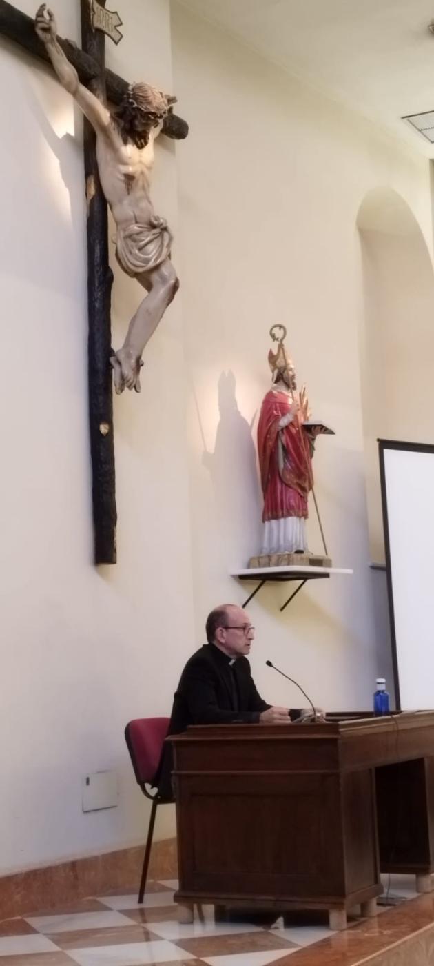 Los ministros extraordinarios de la comunión concluyen su formación