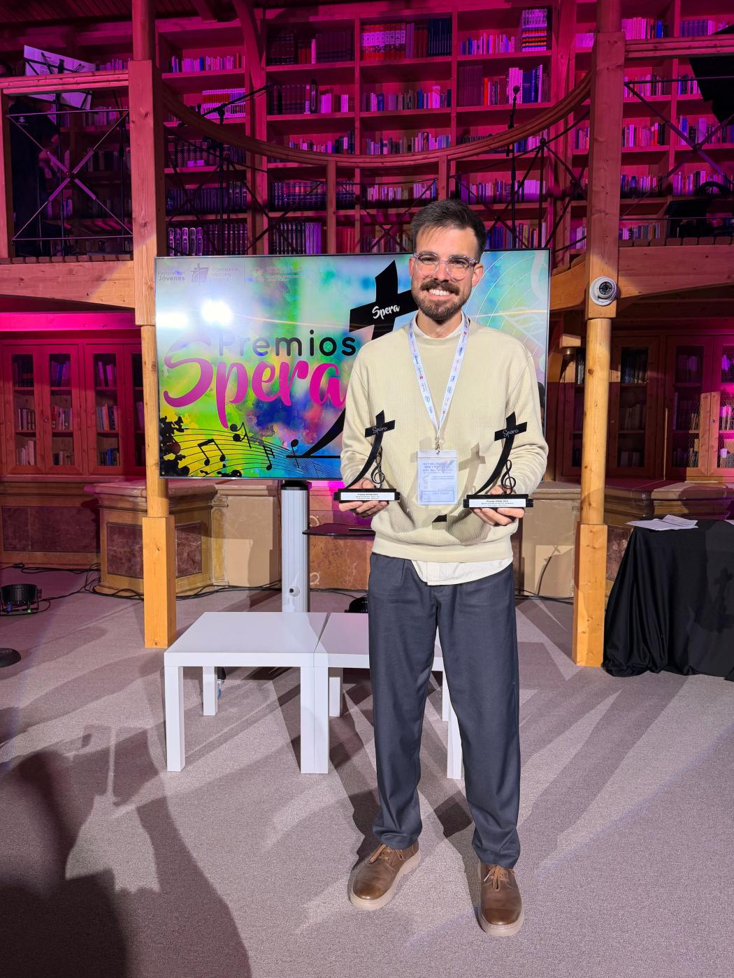 Juan Baena junto a Toño Casado, otro de los galardonados