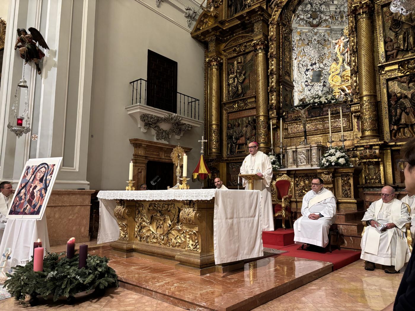 Mons. Satué a los jóvenes: «Alégrate, confía y ofrécete. El sí de María cambió la historia»