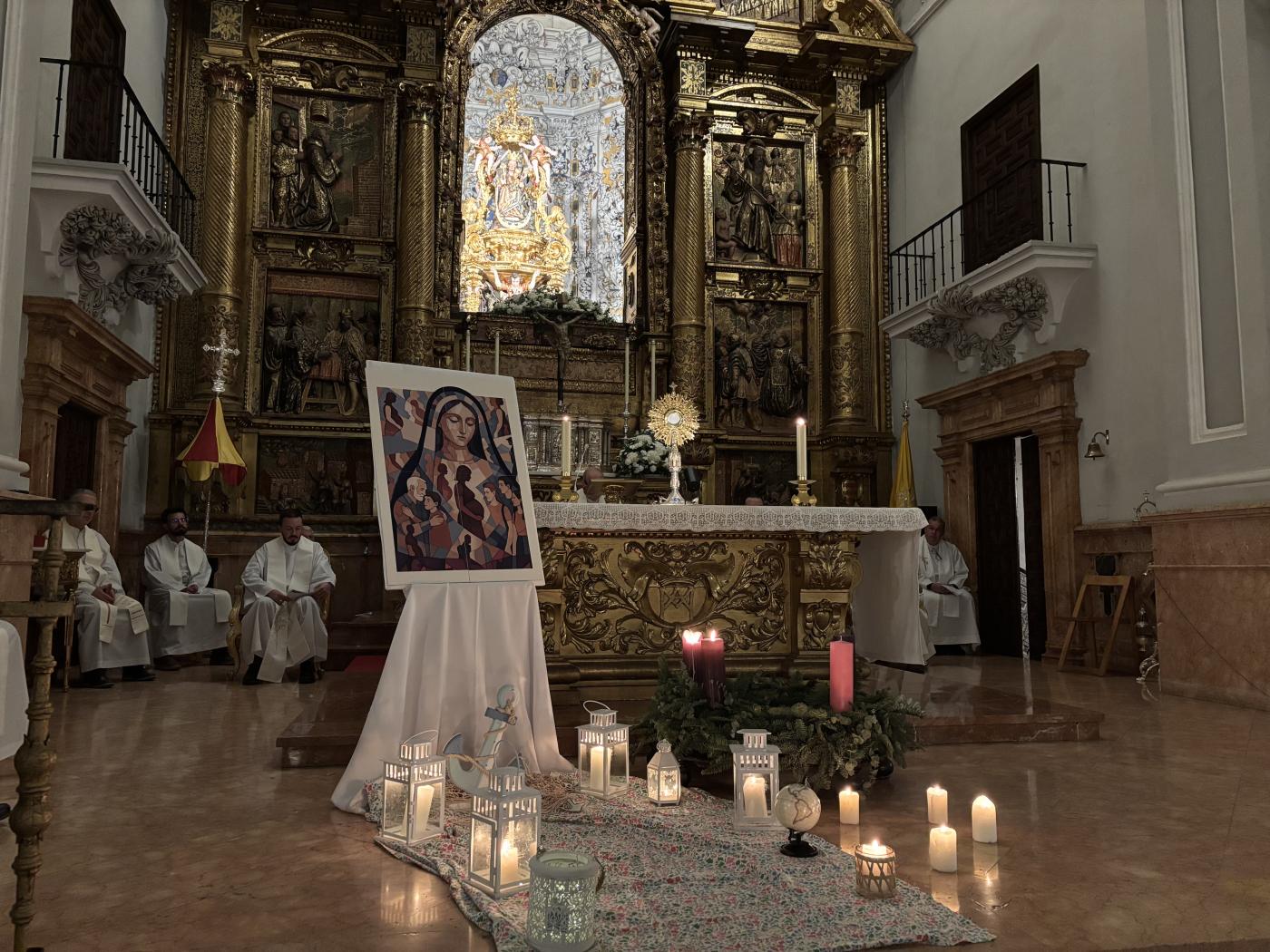 Mons. Satué a los jóvenes: «Alégrate, confía y ofrécete. El sí de María cambió la historia»