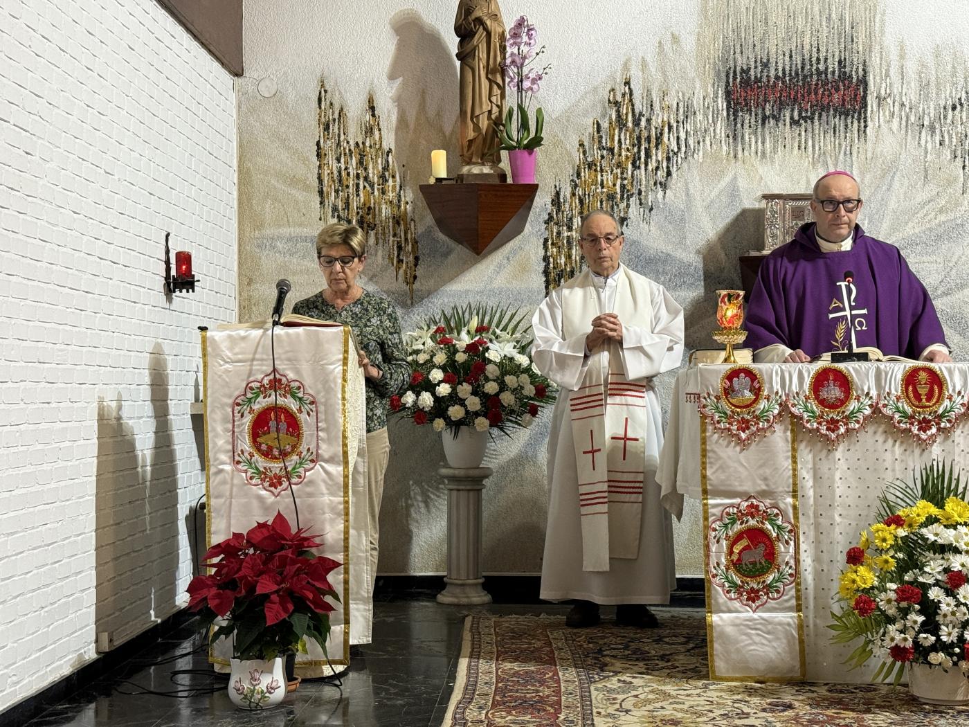 El Cotolengo recibe la visita del Obispo de Málaga en el Día de la Virgen de la Esperanza