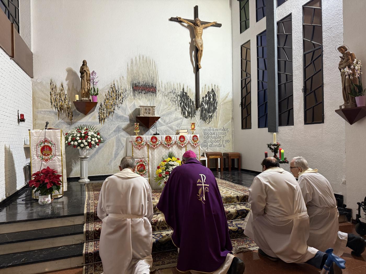 El Cotolengo recibe la visita del Obispo de Málaga en el Día de la Virgen de la Esperanza