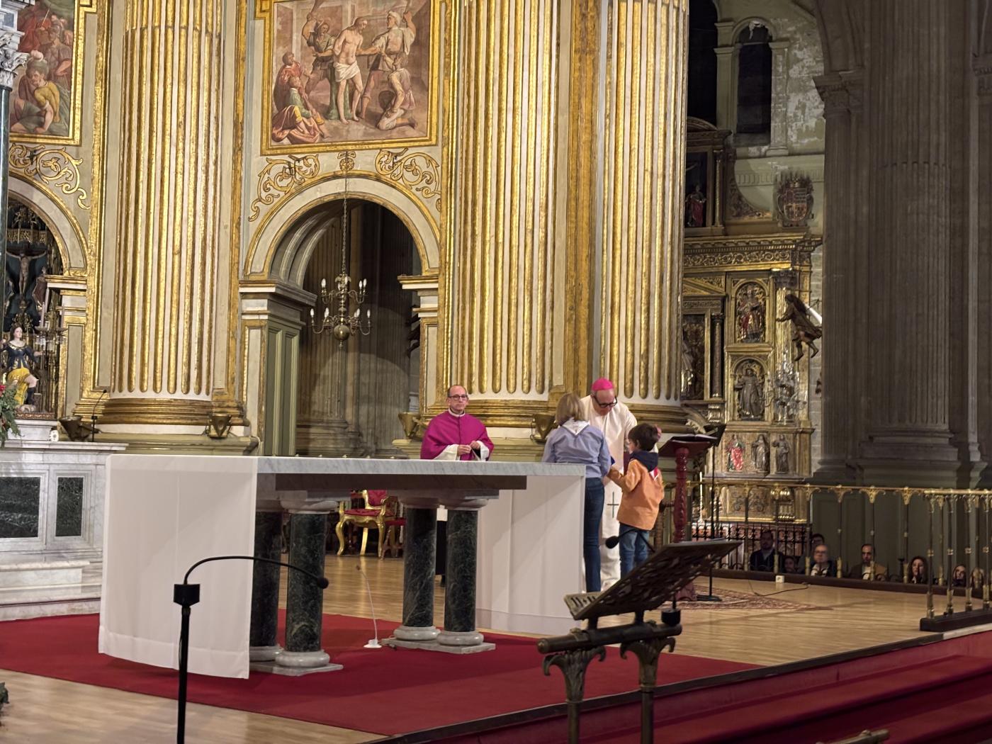 «Difundamos con generosidad la luz que Dios nos regala en esta Navidad»