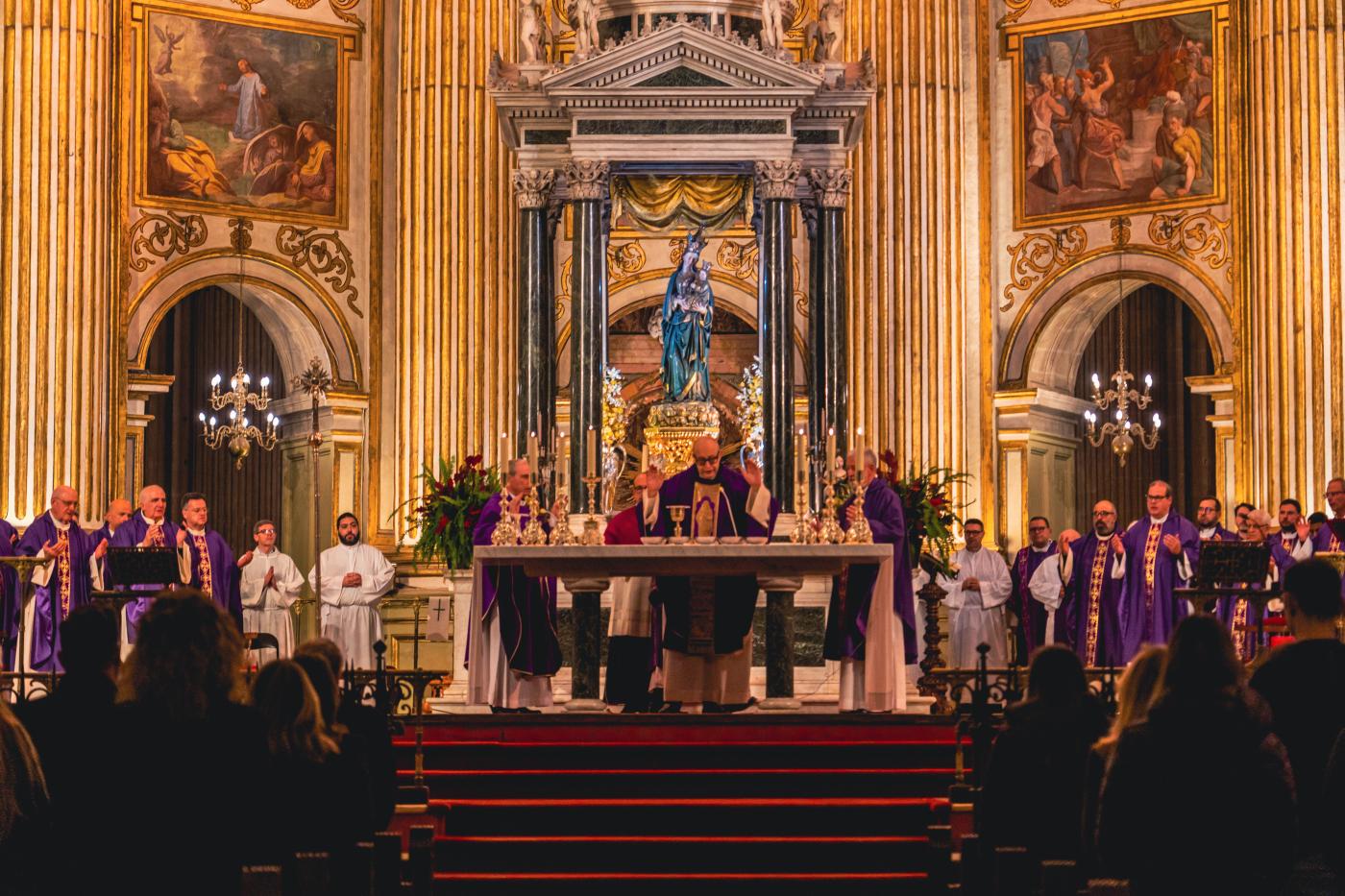Misa por las víctimas del accidente ferroviario celebrada en la Catedral de Málaga