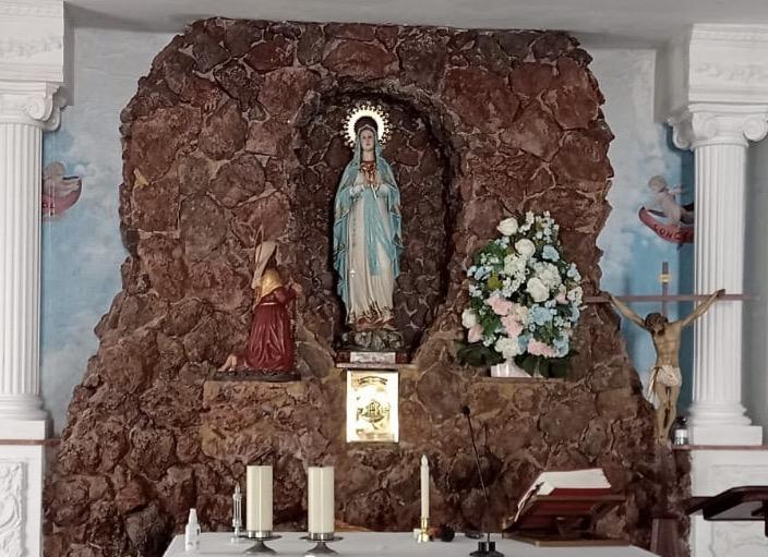 Nuestra Señora de Lourdes, fuente de salud y de esperanza