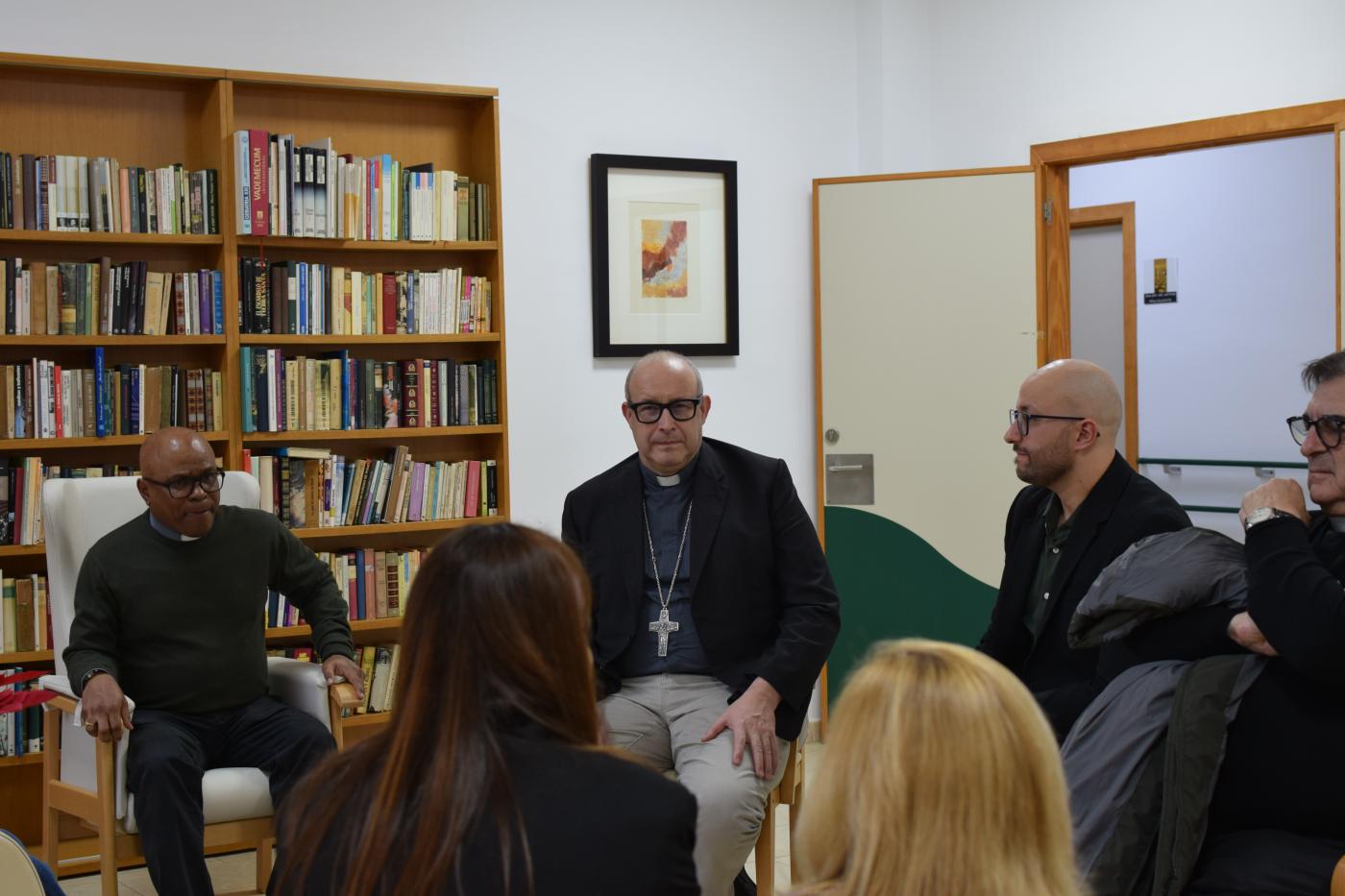 El Obispo, tras su visita: «El reto de futuro es dotar de una estructura arciprestal, dar cuerpo a la Iglesia en Melilla»