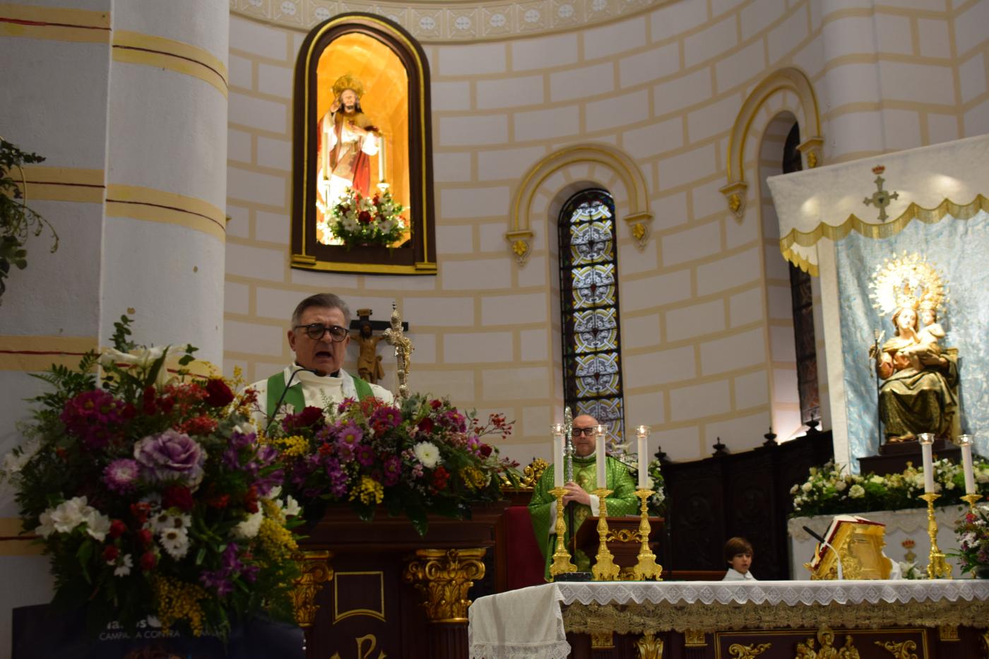 El Obispo, tras su visita: «El reto de futuro es dotar de una estructura arciprestal, dar cuerpo a la Iglesia en Melilla»