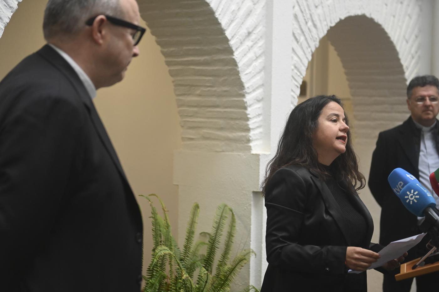 El obispo entrega los premios Cardenal Herrera en su decimotercera edición